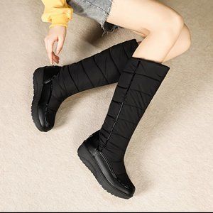 Women's fashion winter black boots NEW in box